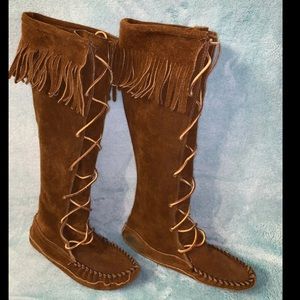 Suede fringe boots